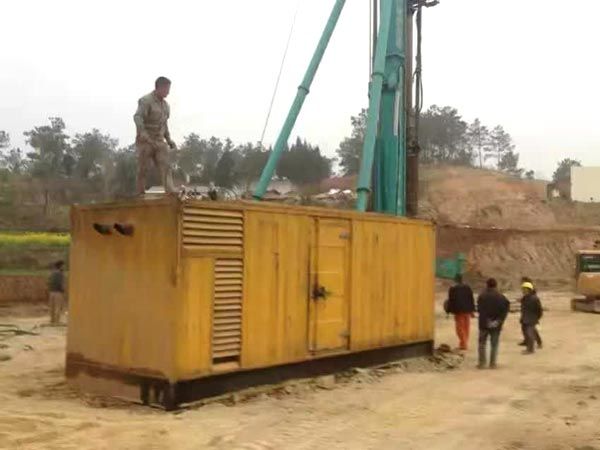 碾子山如何判断水冷式机油散热器密封件是否需要更换?